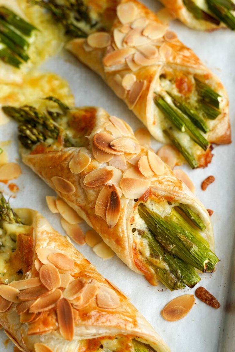 Asparagus Puff Pastry Bundles