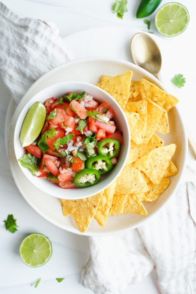 Homemade Pico De Gallo with Chips | cookingwithcassandra.com