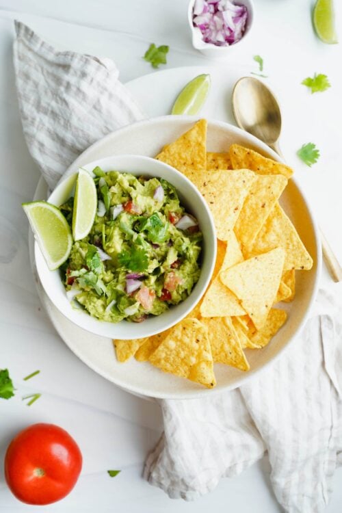 Easy Homemade Guacamole