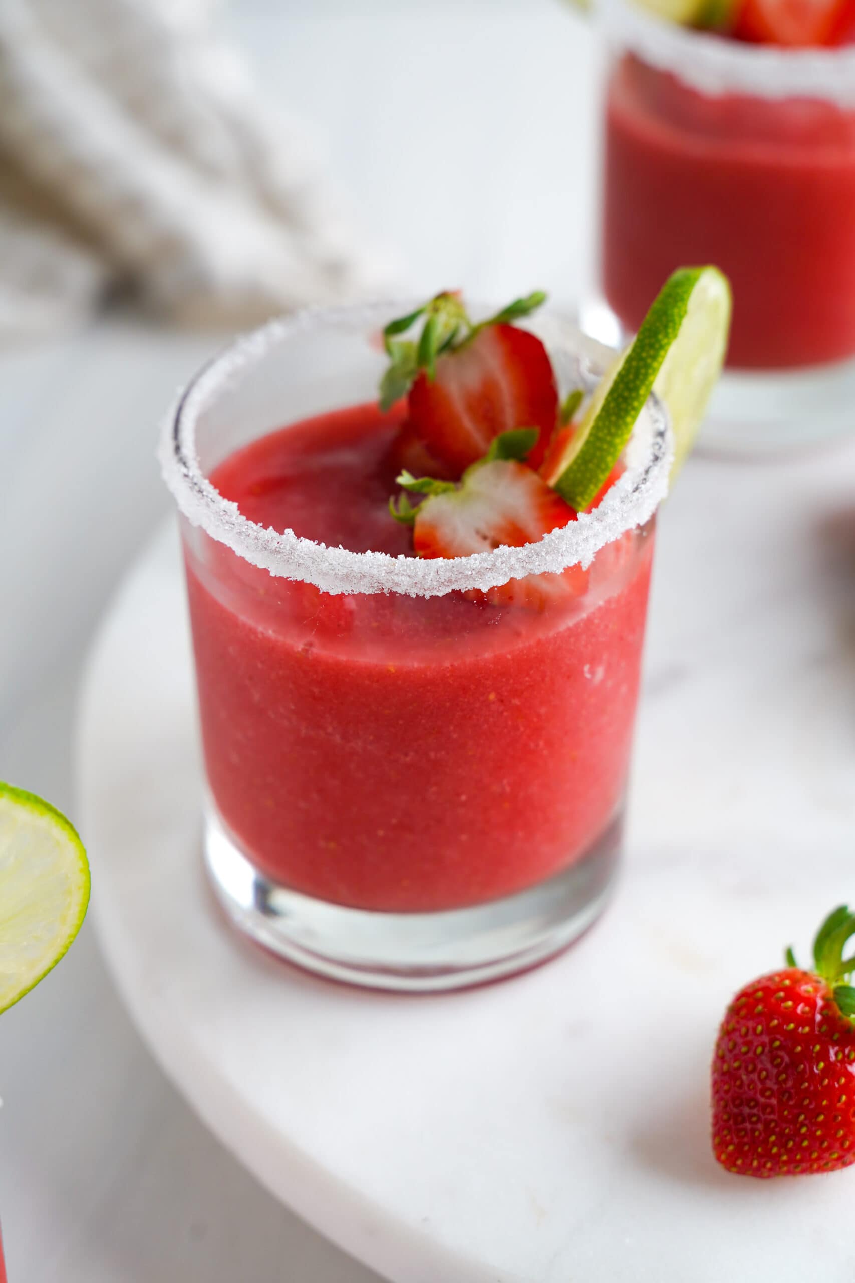 Strawberry & slice of lime Margarita | cookingwithcassandra.com