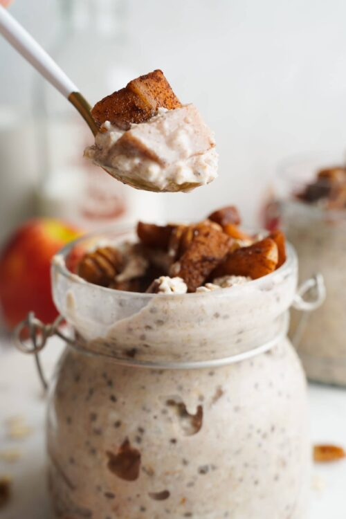 Easy Apple Pie Overnight Oats