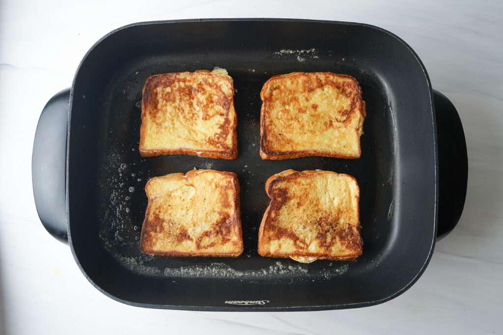 How to make french toast - pan fry the french toast | cookingwithcassandra.com