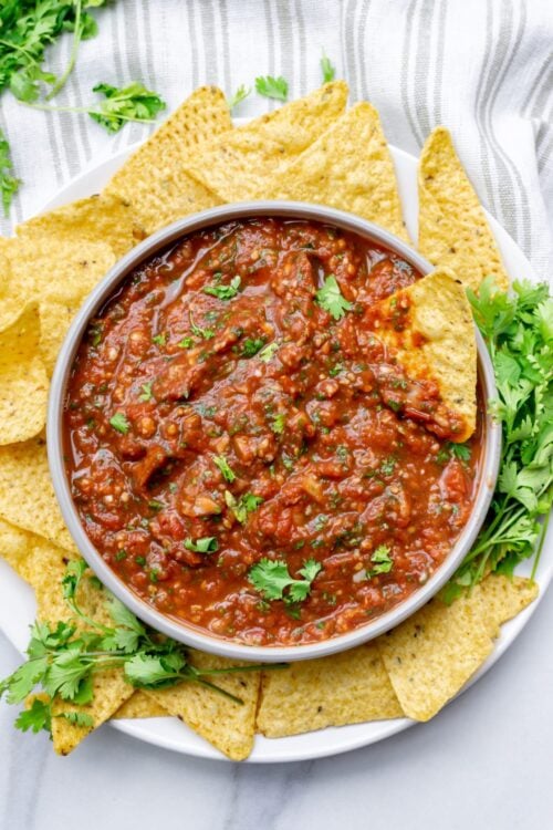 5 Minute Easy Blender Salsa (Restaurant Style)