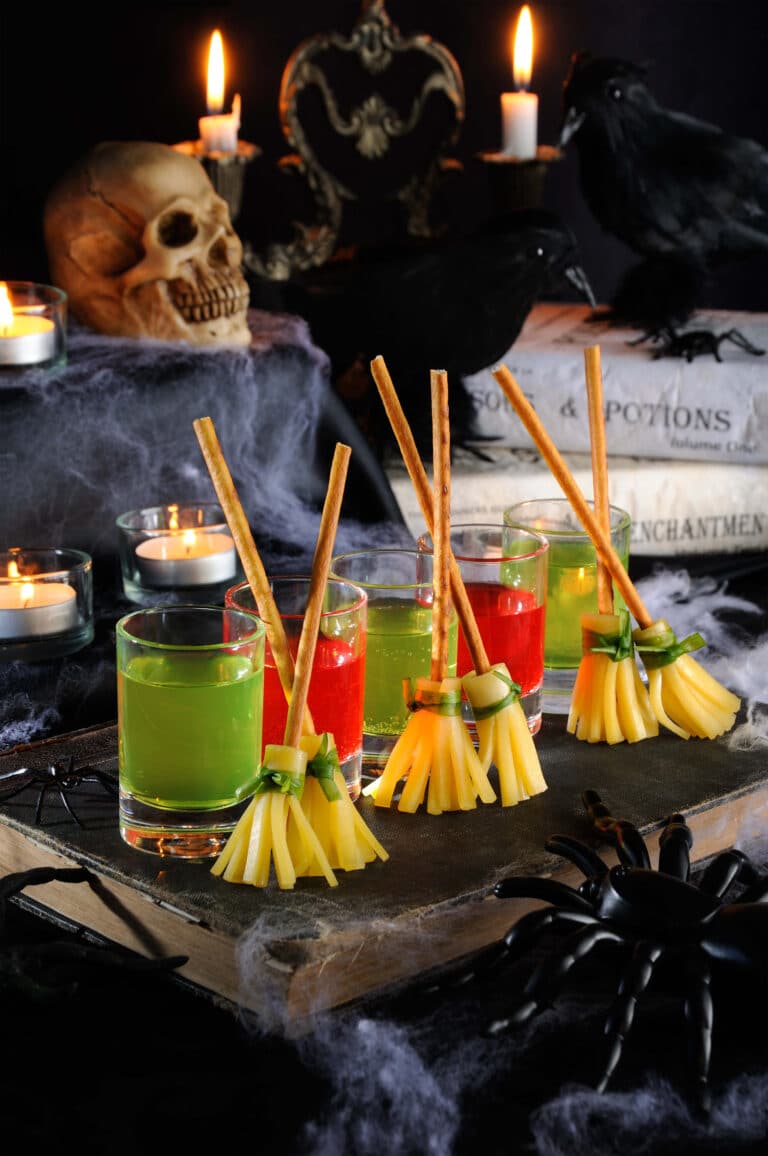 Halloween Party Inspiration: Snacks, Cocktails, and More!