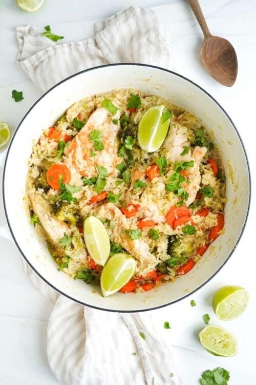 Green Curry Chicken and Rice (Easy One-Pot Dinner) Green Curry Chicken and Rice (Easy One-Pot Dinner)